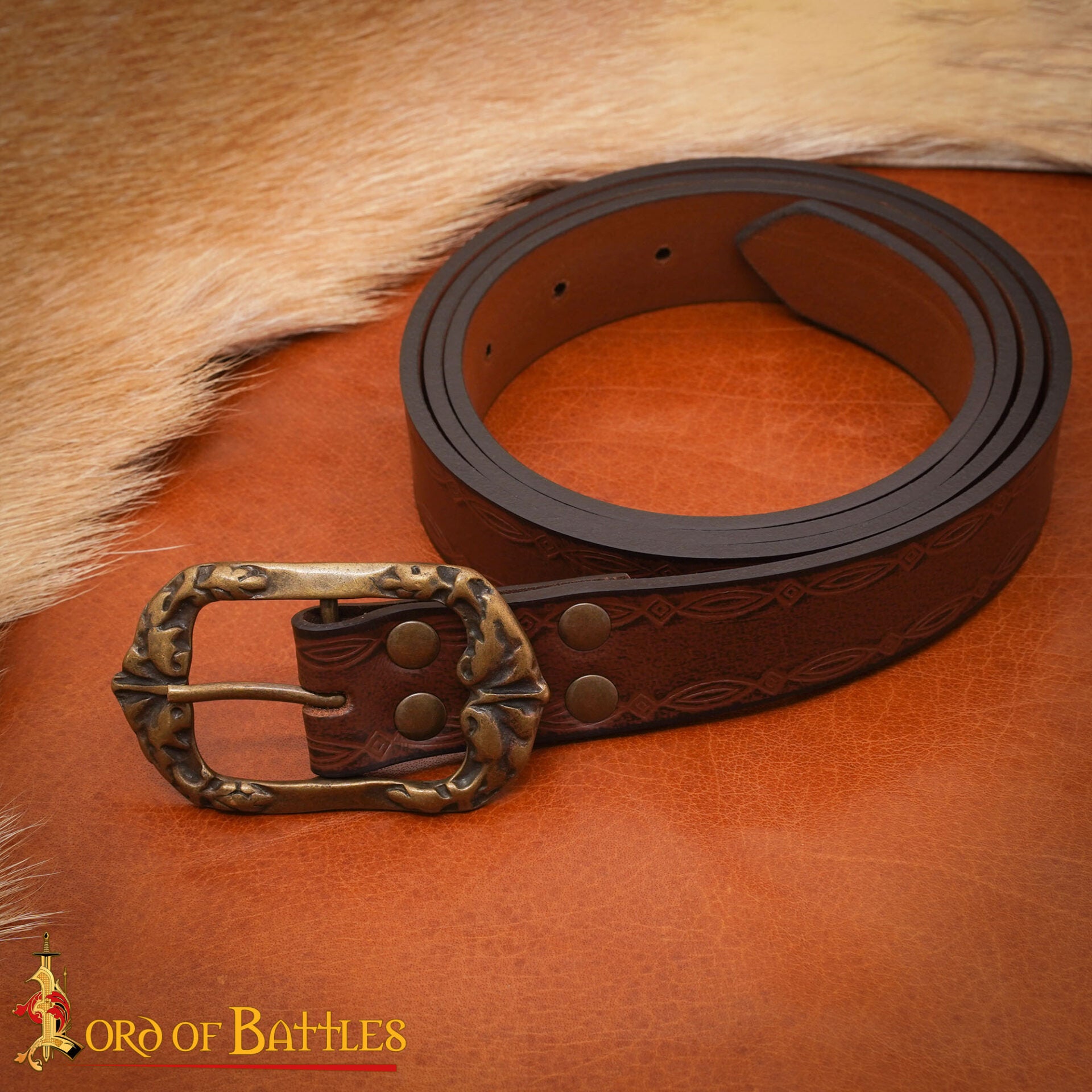 Cinturón de cuero genuino 'Ranger of the North' con repujado y hebilla de latón envejecido - Marrón - 130 cm