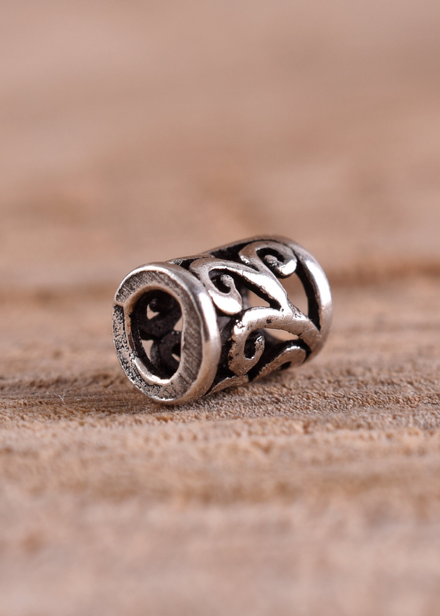 Imagen única de: Cuenta De Pelo Y Barba De Plata Celta