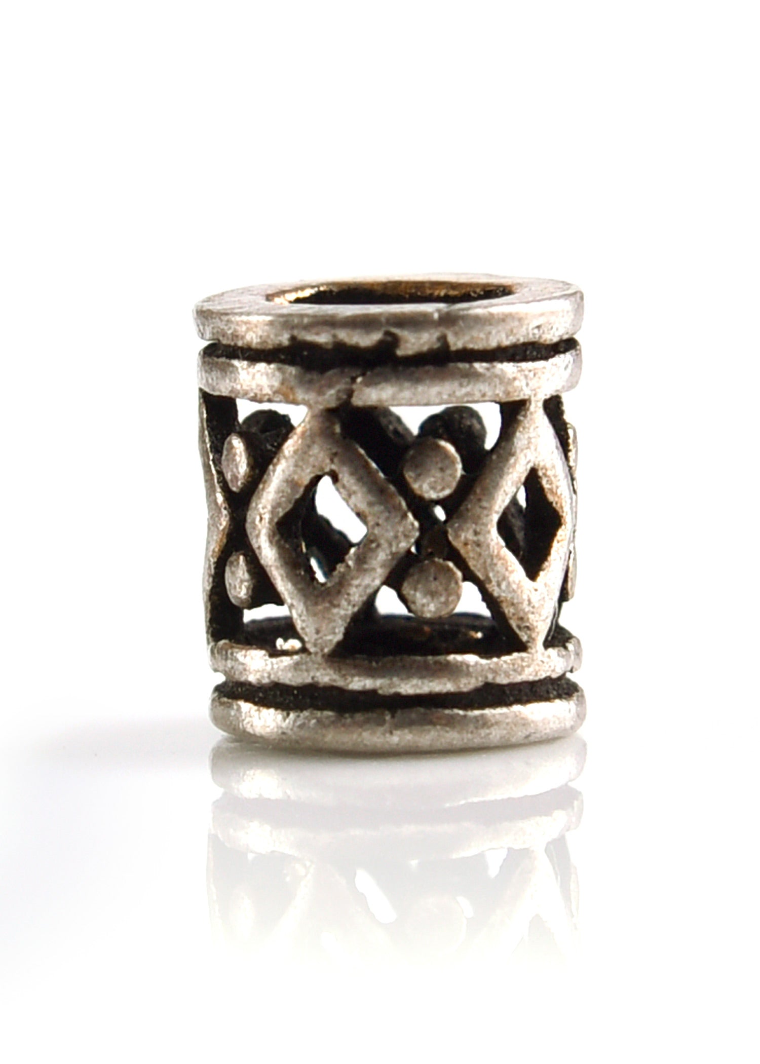 Imagen única de: Cuenta Para Barba Vikinga Con Motivo De Rombos De Plata