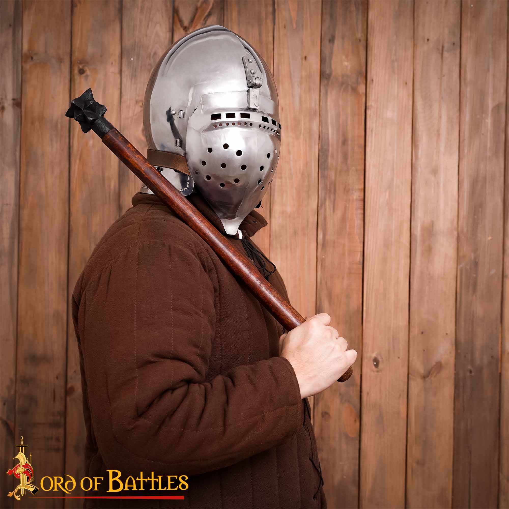 Bacinete medieval siglo XIV–XV con visera abatible y forro - imagen 12