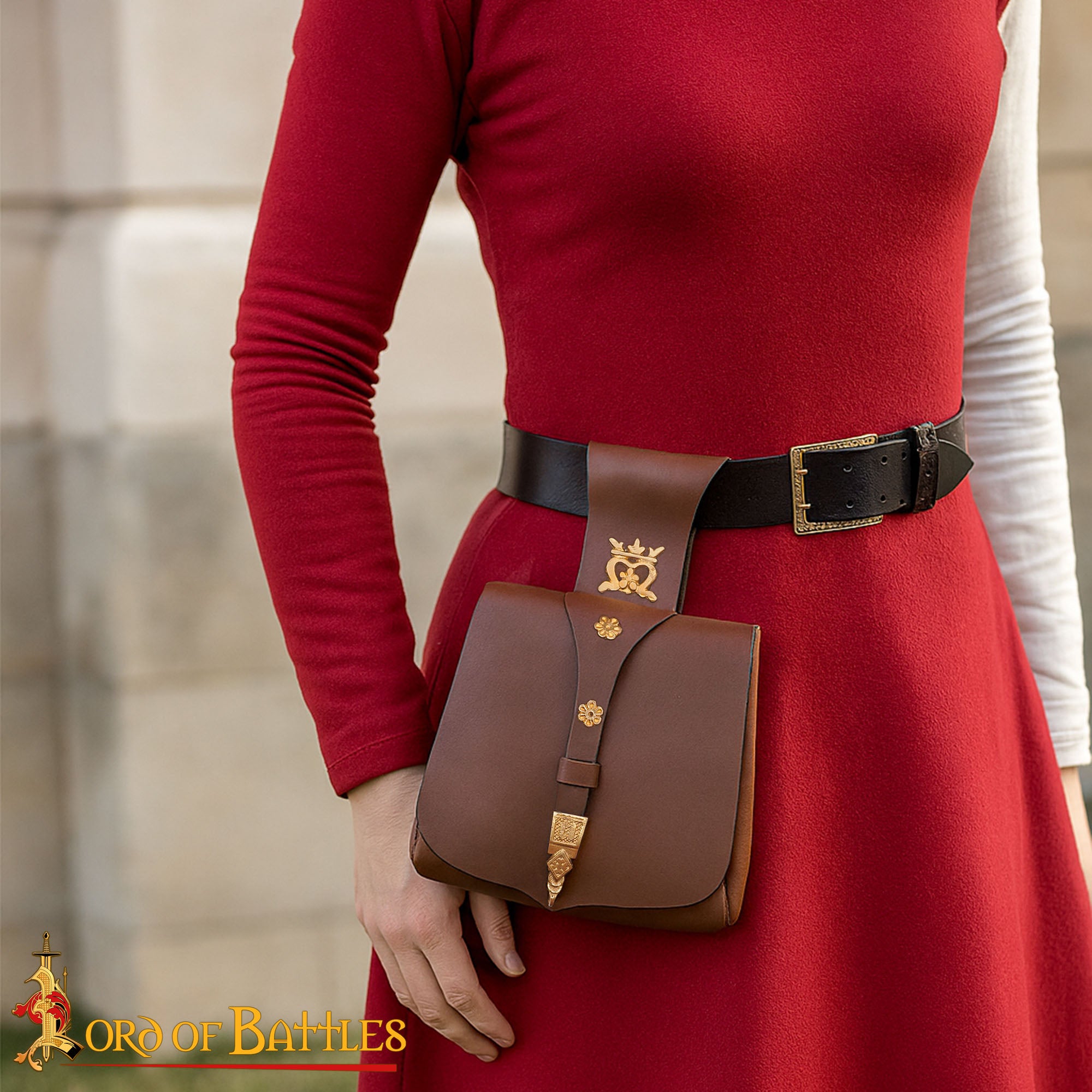 Bolsa de cinturón medieval King's Courtier de cuero con detalles de latón - imagen 4