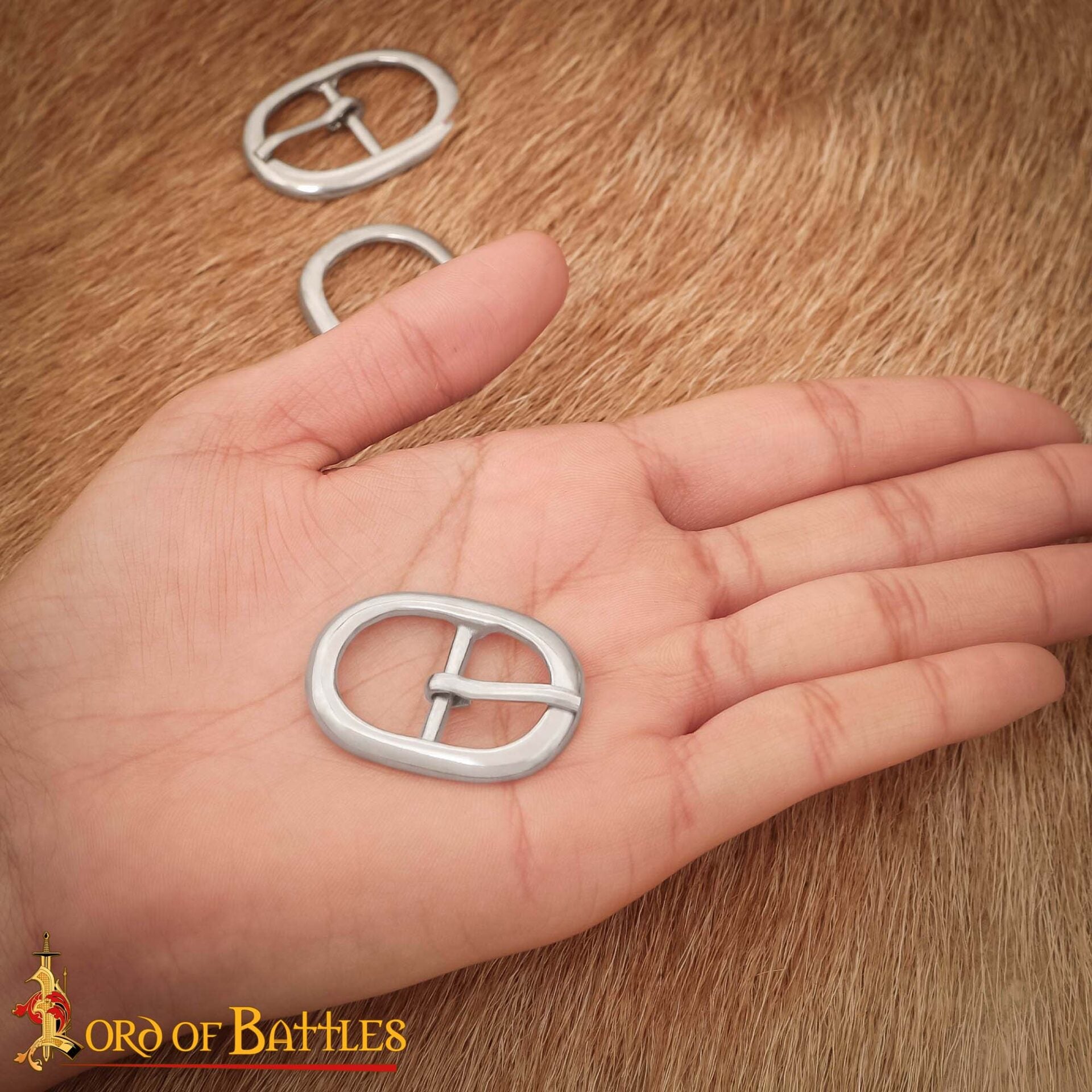 Imagen única de: Set de 3 hebillas ovaladas medievales de acero niquelado, 1,7 cm - imagen 6