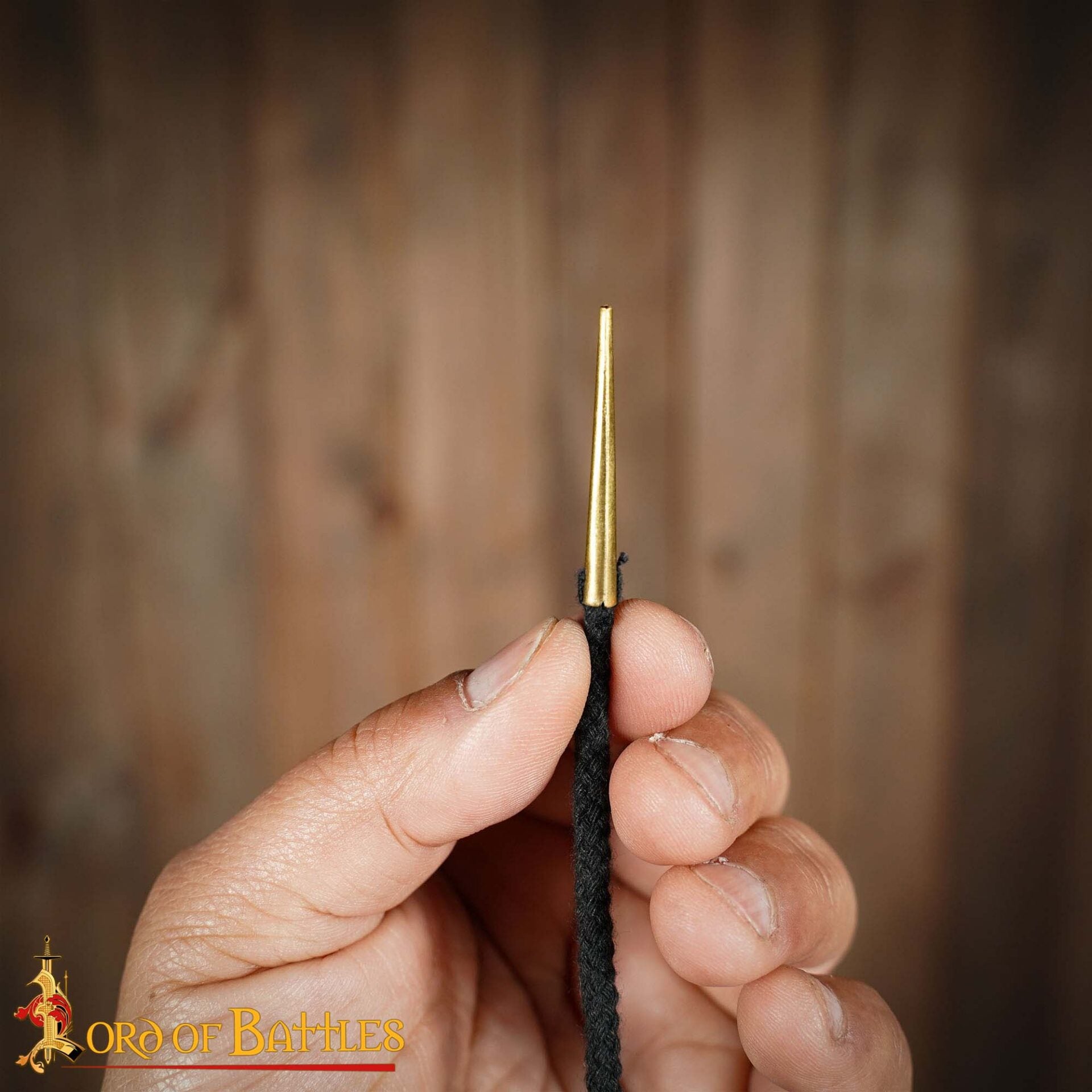 Imagen única de: Cordones de Algodón Negro con Remates de Latón Macizo - Juego de 5 Corbatas Medievales