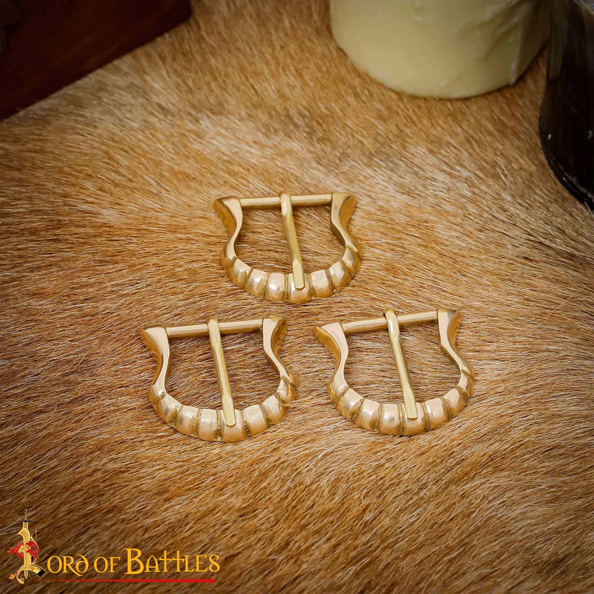 Set de 3 hebillas medievales de latón macizo para cinturones 2 cm