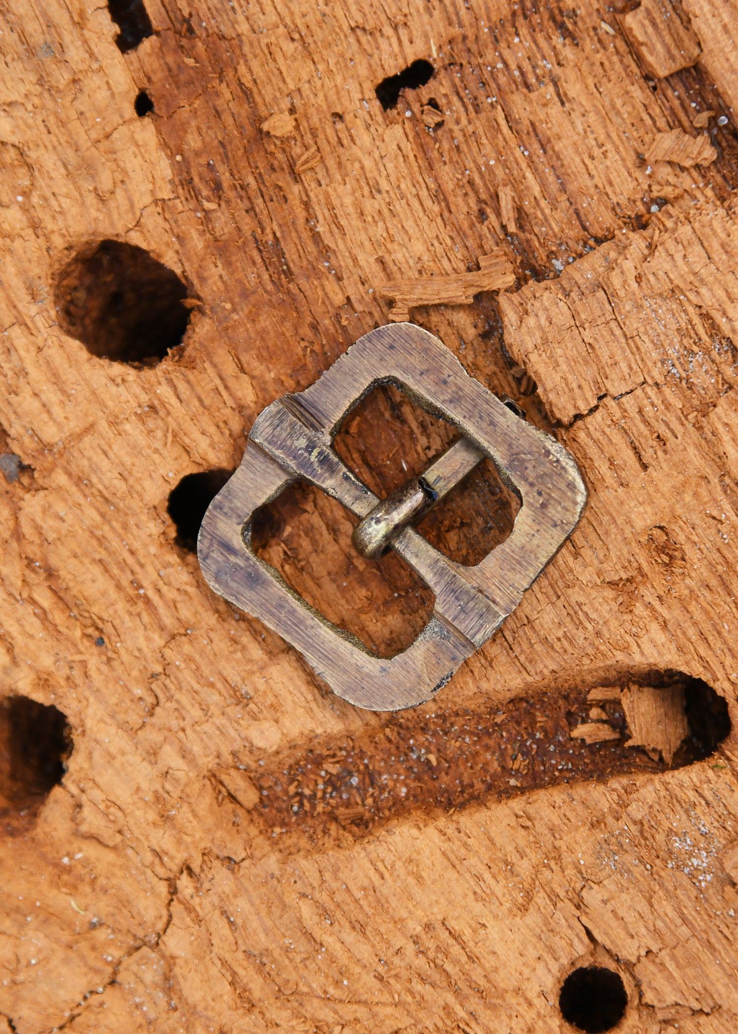 Imagen única de: Hebilla De Latón De La Baja Edad Media, Nº 25