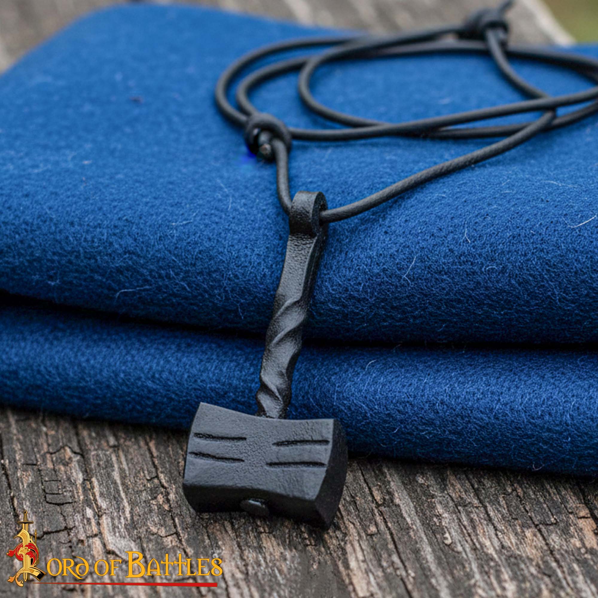 Imagen única de: Colgante Mjölnir (martillo de Thor) forjado a mano en hierro - imagen 2