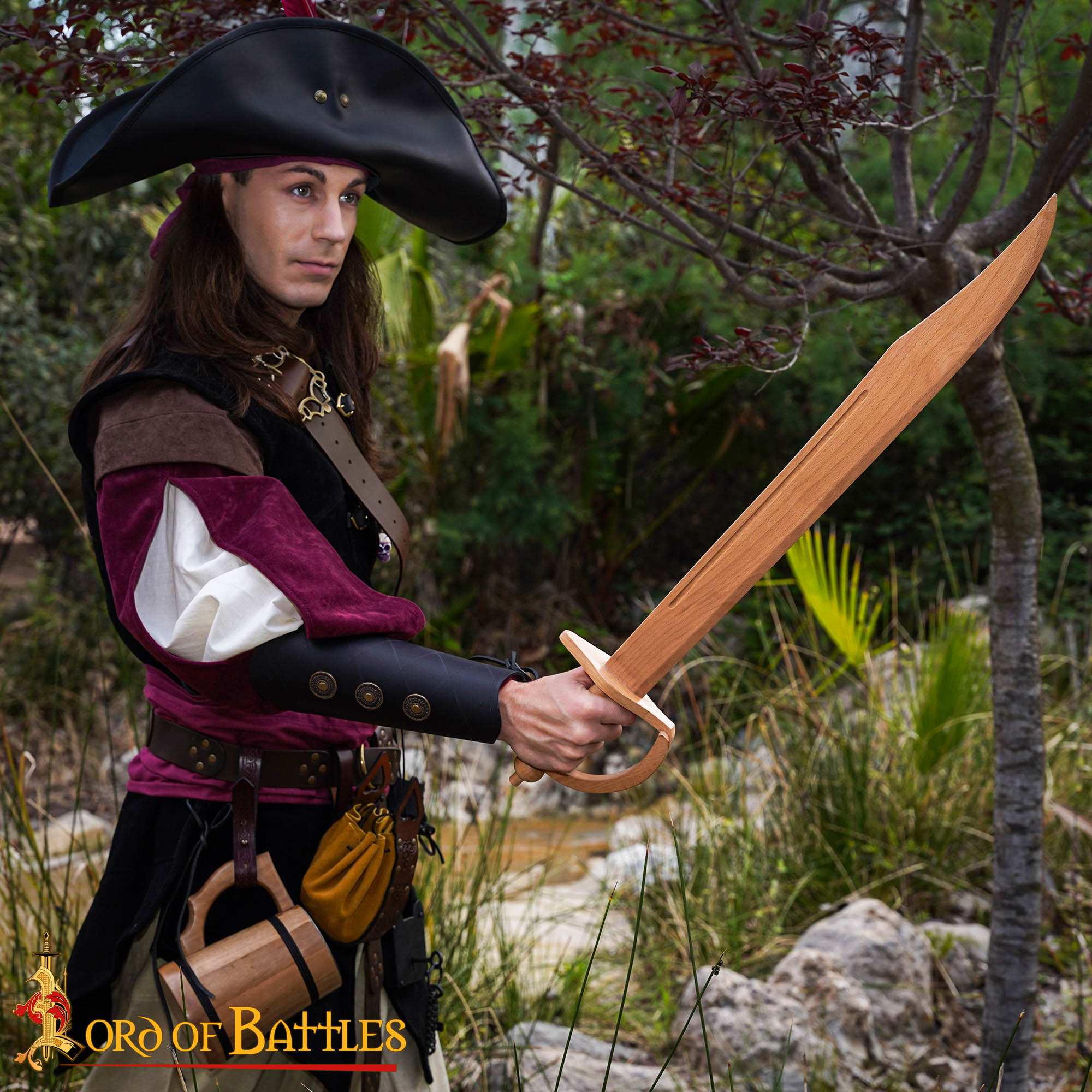 Sable pirata de madera para entrenamiento y cosplay - imagen 2