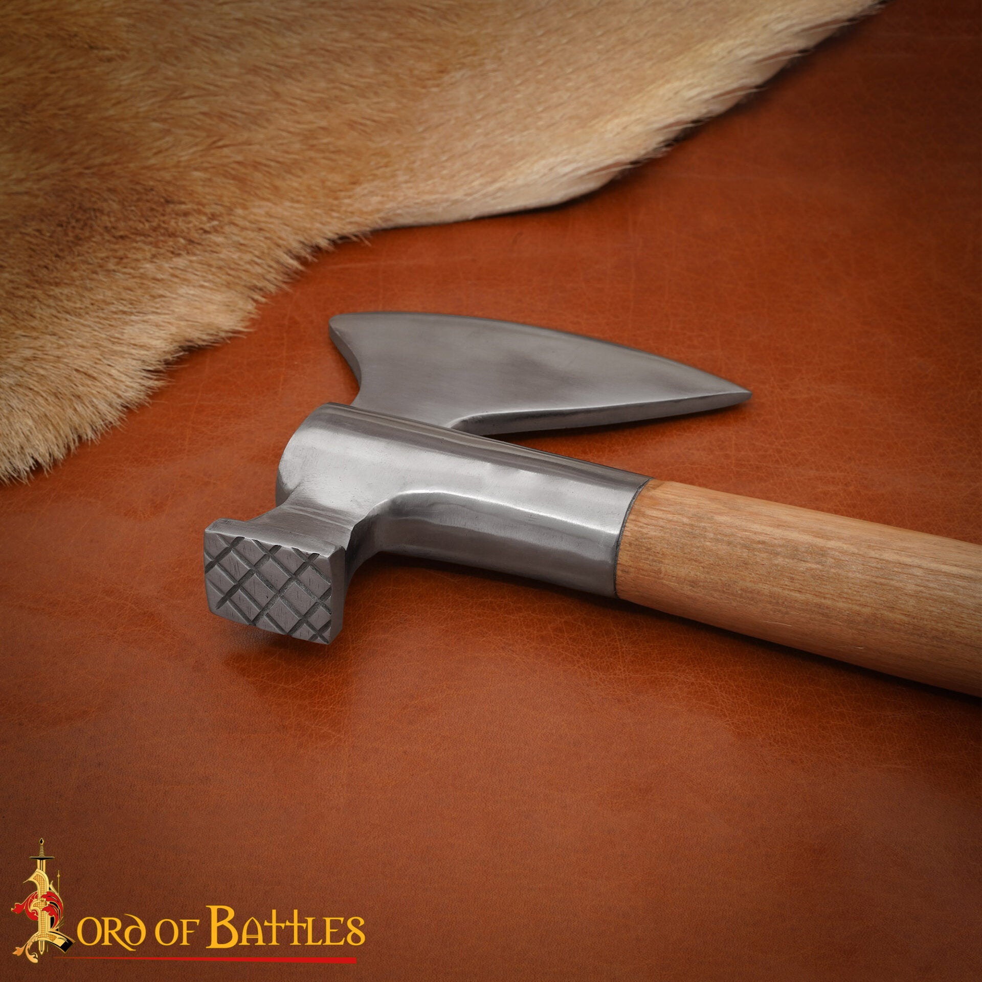 Hacha-martillo medieval tardío en acero al carbono y mango de madera - imagen 6