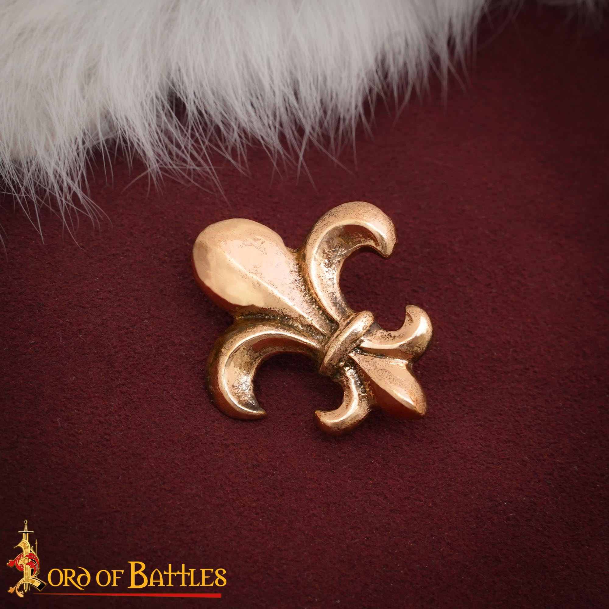 Imagen única de: Montura Medieval para Cinturón - Emblema de la Flor de Lis de Bronce (reverso de 2 Clavijas)