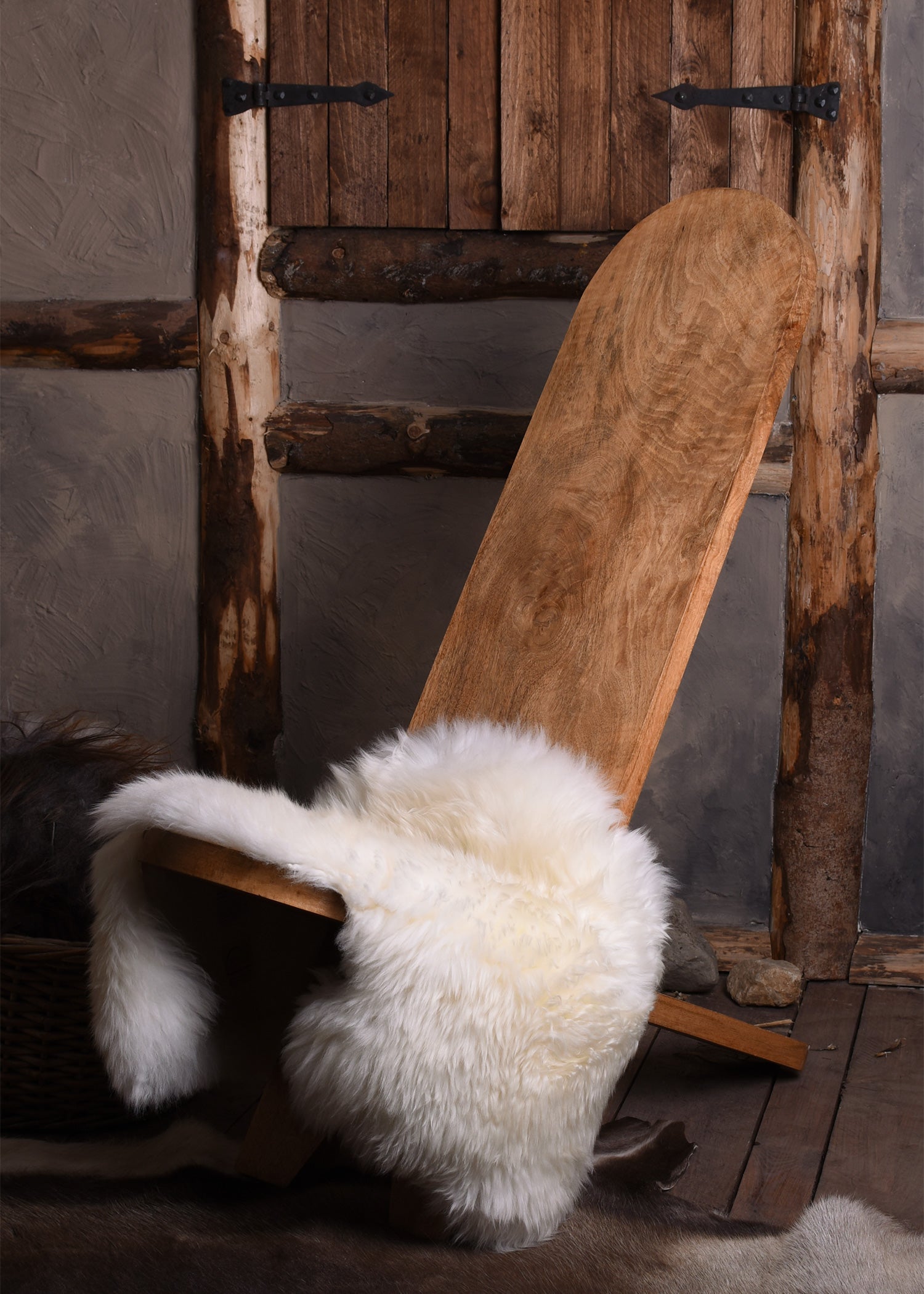 Silla Plug De Madera Maciza de Mango - Tienda Medieval. 