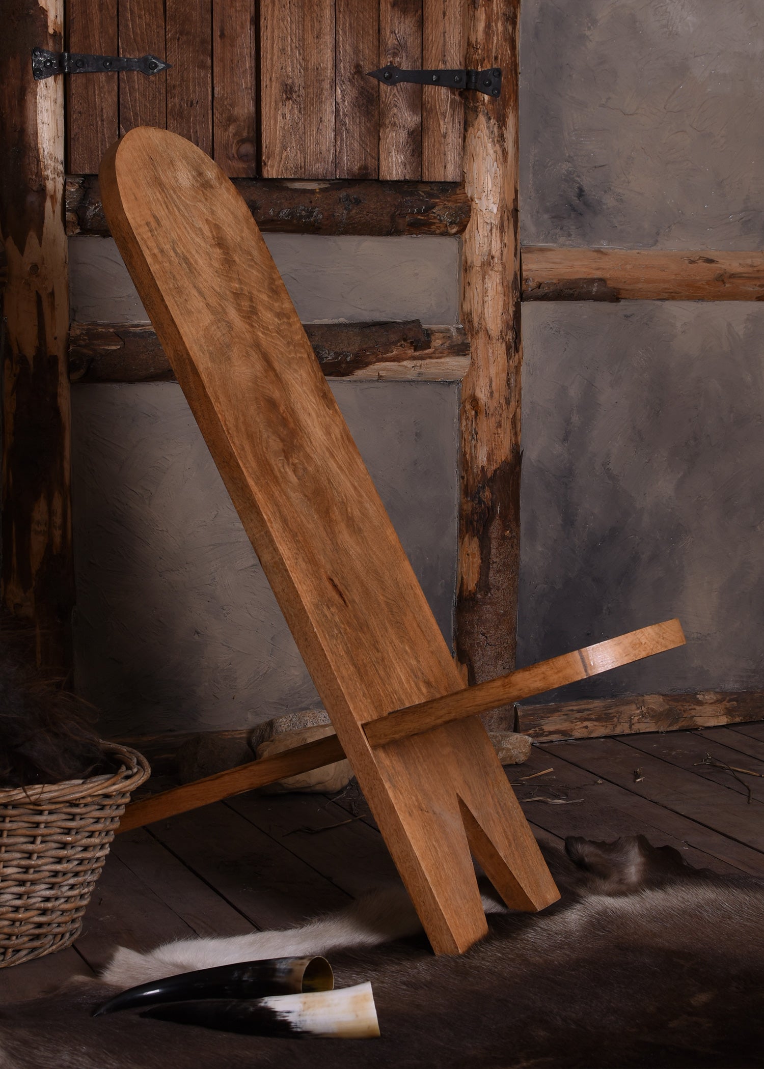 Silla Plug De Madera Maciza de Mango - Tienda Medieval. 