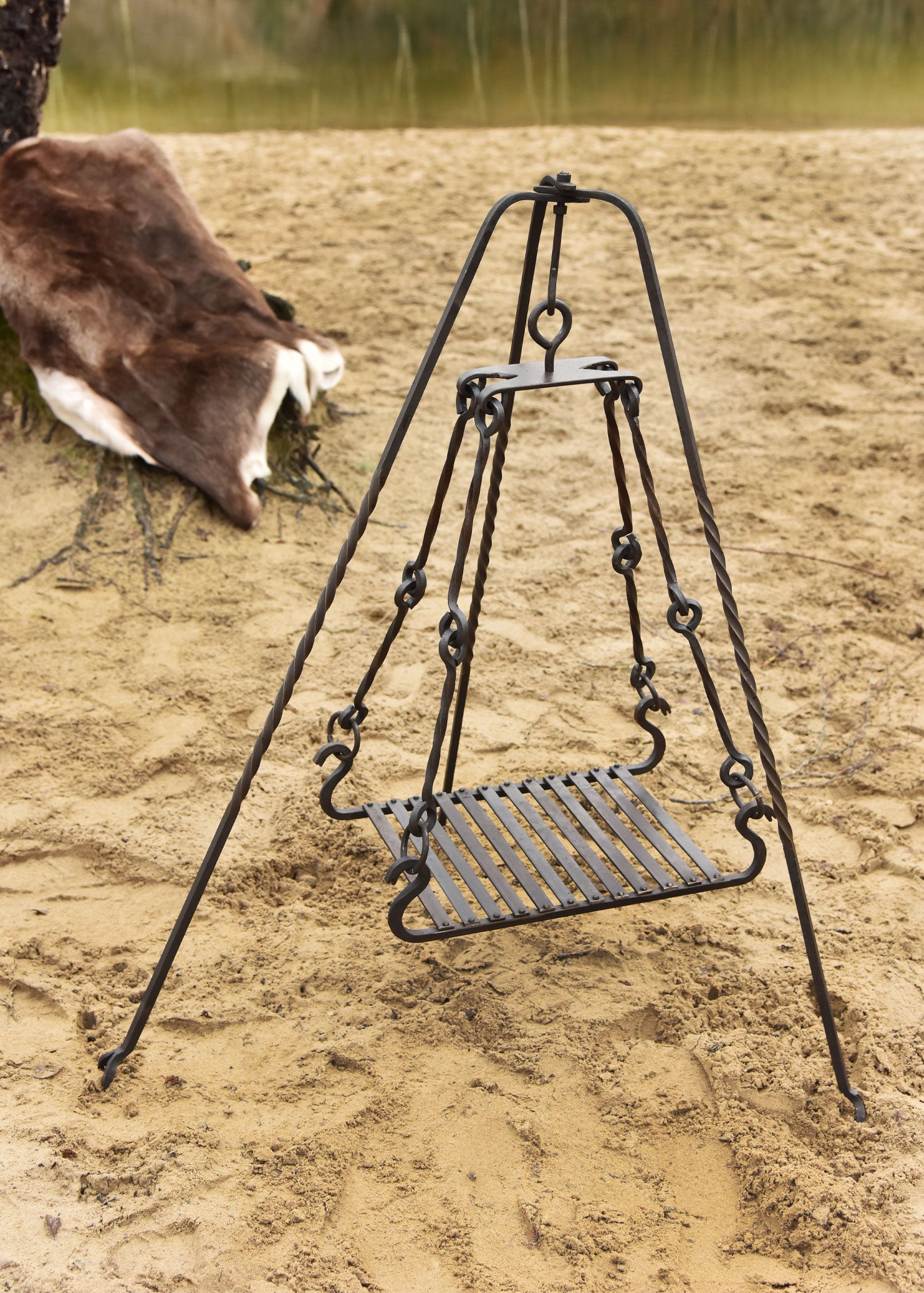 Imagen única de: Parrilla Para Trípode, Forjada A Mano