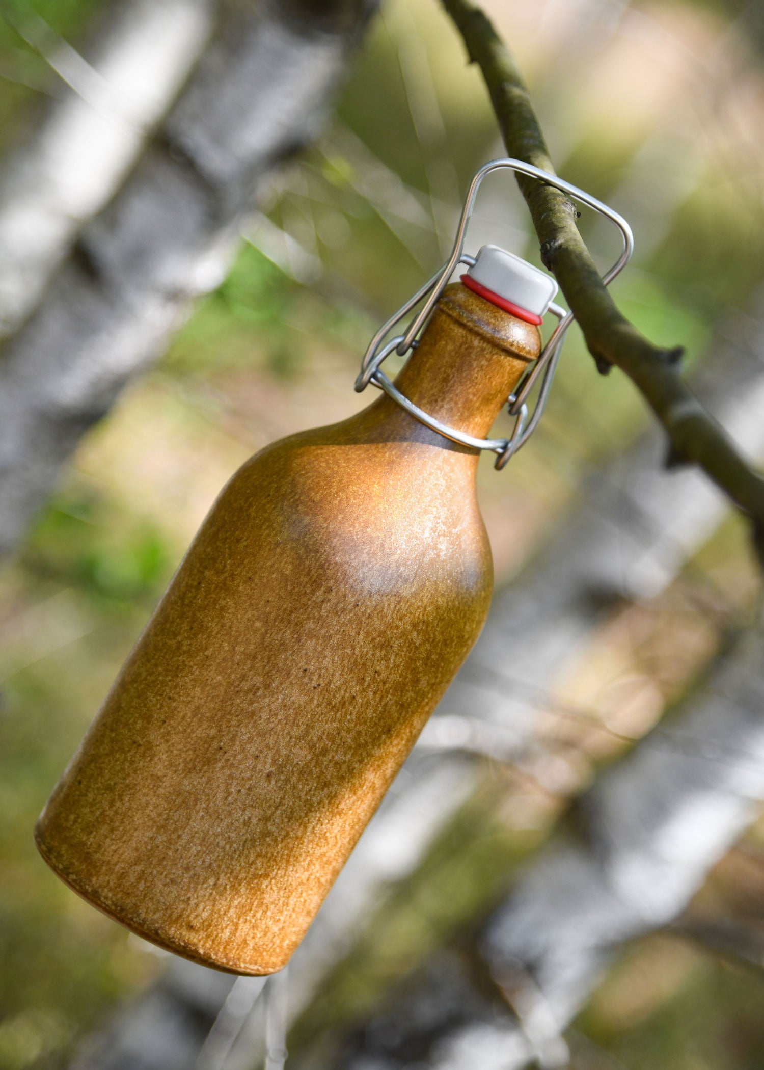 Imagen única de: Botella De Barro Con Tapa Abatible, 0,5 Litros