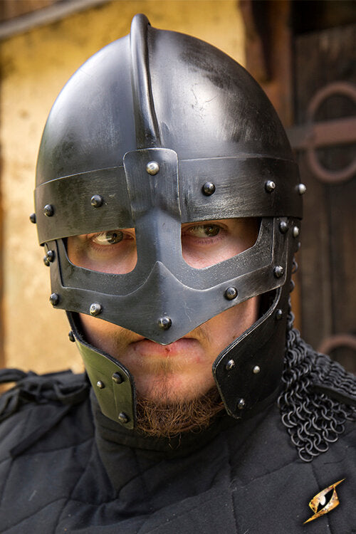 Imagen única de: Casco De Cuervo