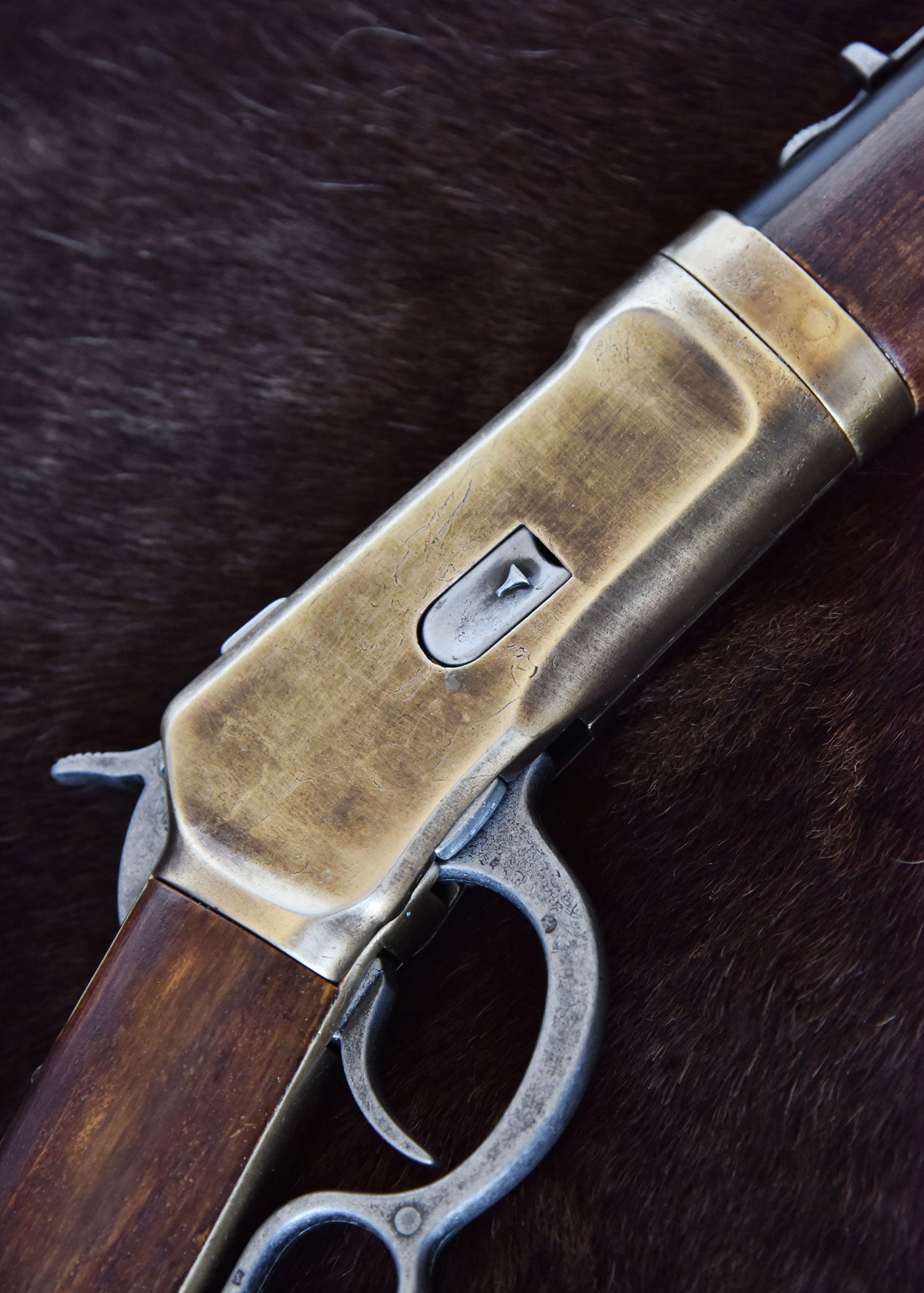 Imagen única de: Carabina Winchester Modelo 1892, Largo Alcance, 108 Cm, Herrajes De Latón, Réplica