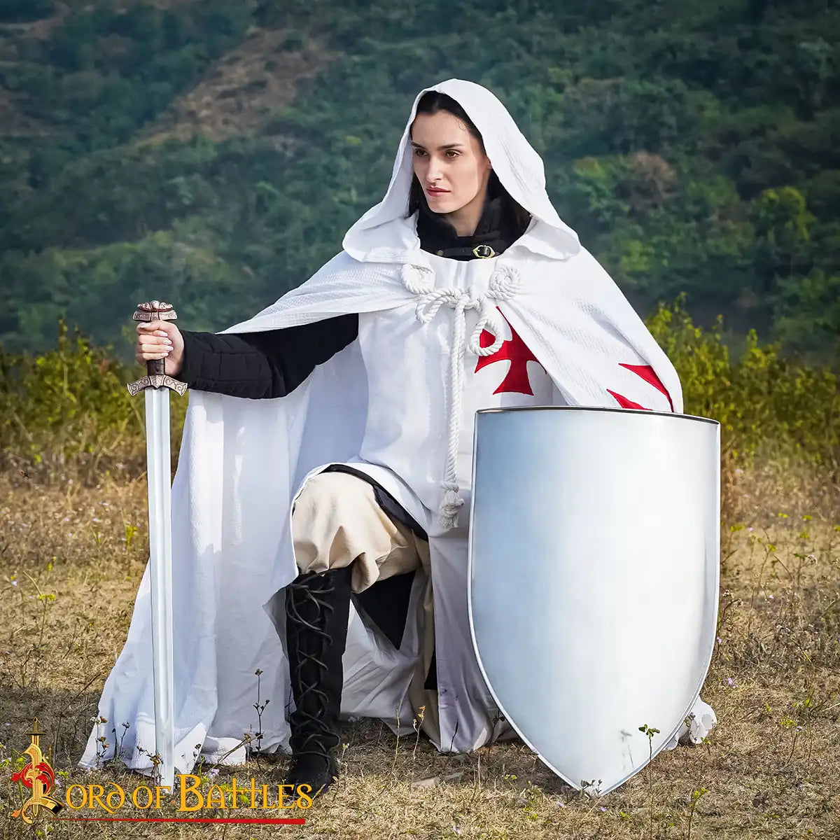 Escudo medieval tipo heater en acero 18-gauge para personalizar