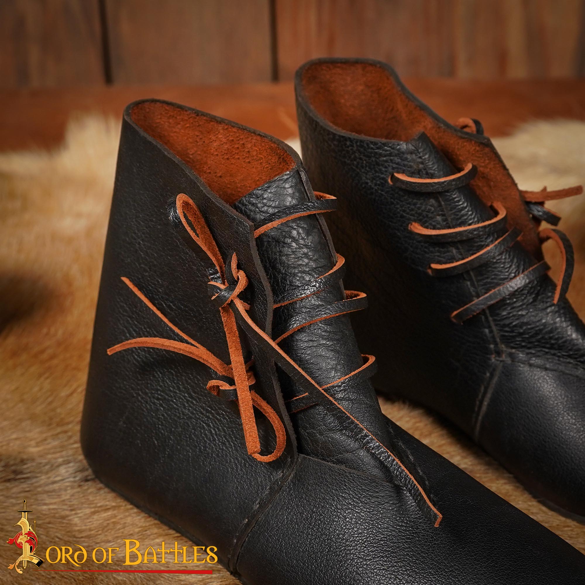 Zapatos medievales de cuero — tobilleros con cordón lateral - imagen 14