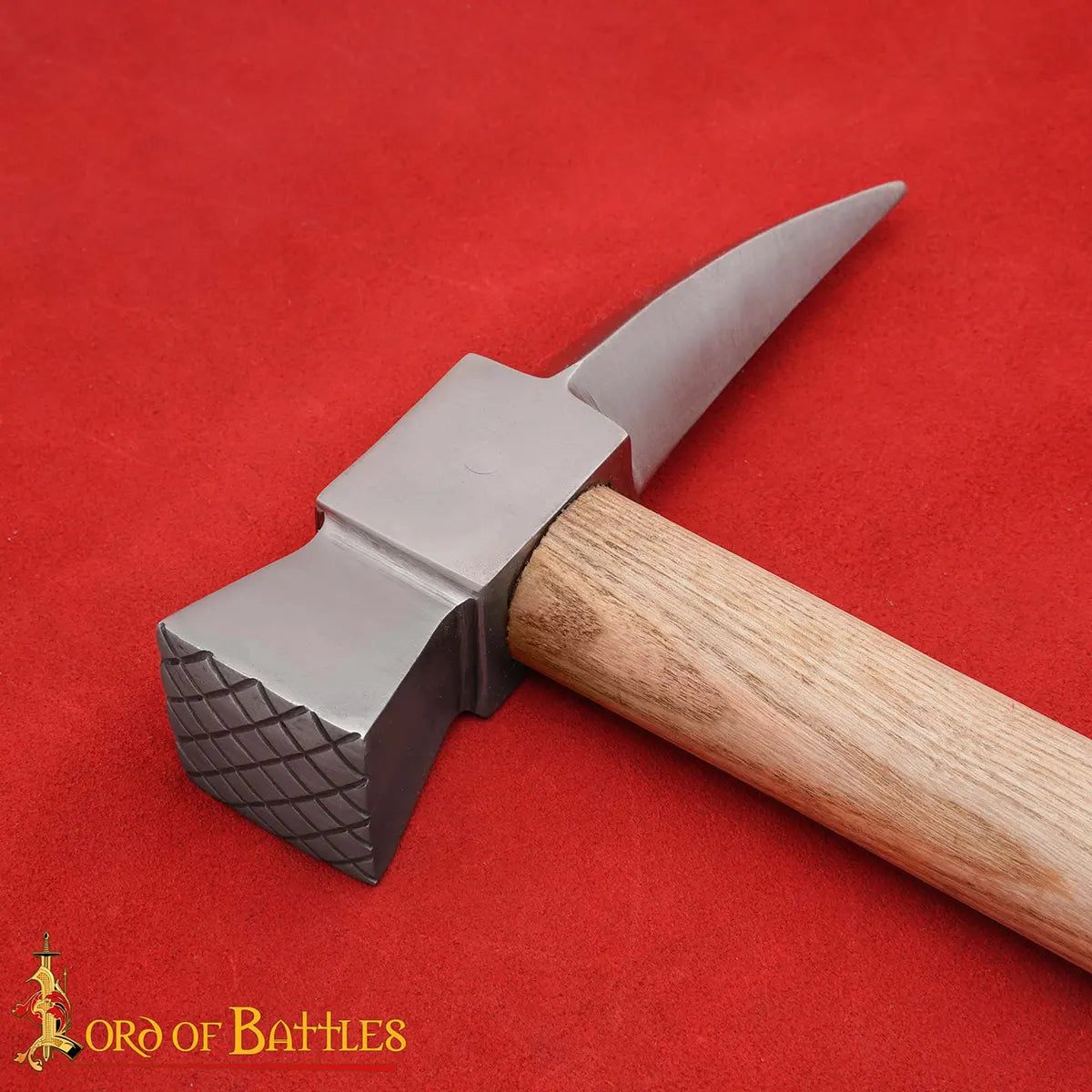 Martillo de guerra medieval con cabeza de acero al carbono y mango de fresno - imagen 5