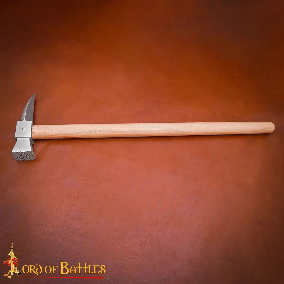Martillo de guerra medieval con cabeza de acero al carbono y mango de fresno - imagen 10