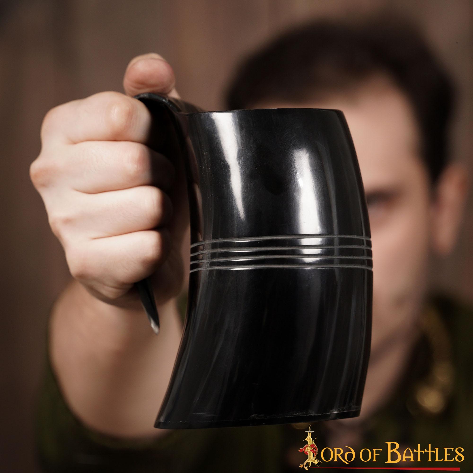 Imagen única de: Jarra de cerveza vikinga en cuerno de buey hecha a mano - imagen 9