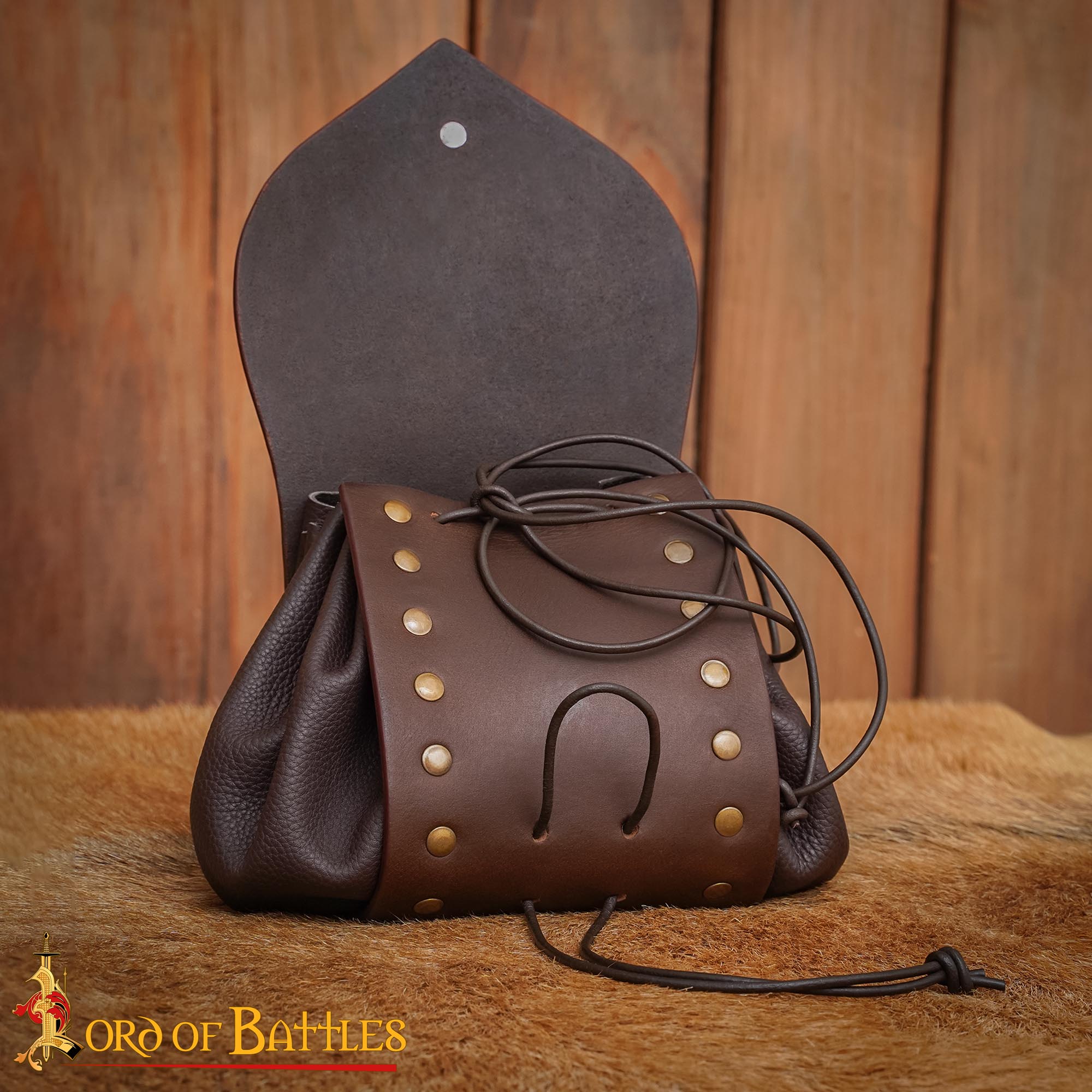 Bolsa de cinturón medieval en piel con botón de latón - imagen 19