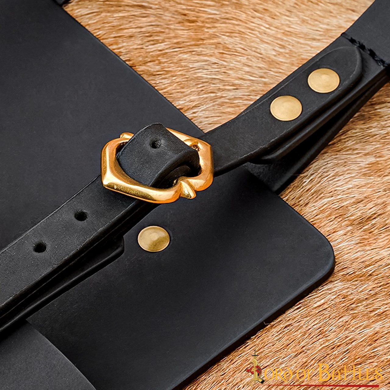 Porta diario medieval de cuero con hebillas de latón - imagen 16