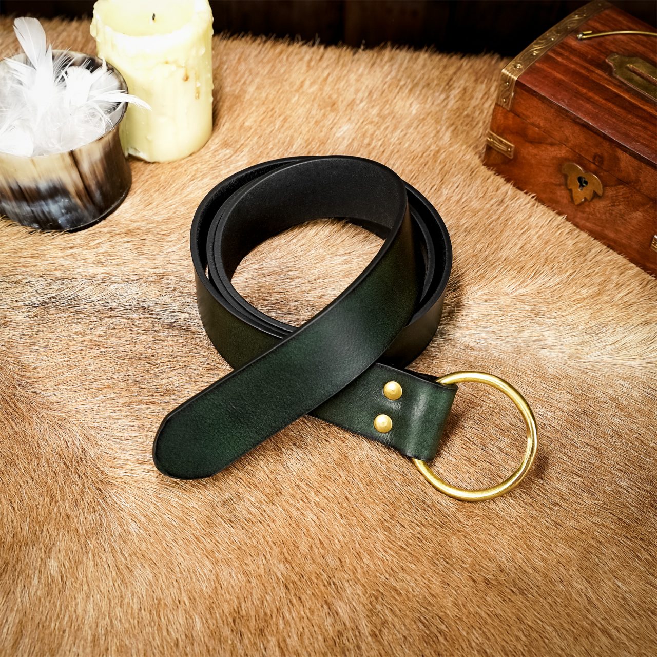 Imagen única de: Cinturón de piel artesanal con hebilla anillo de latón