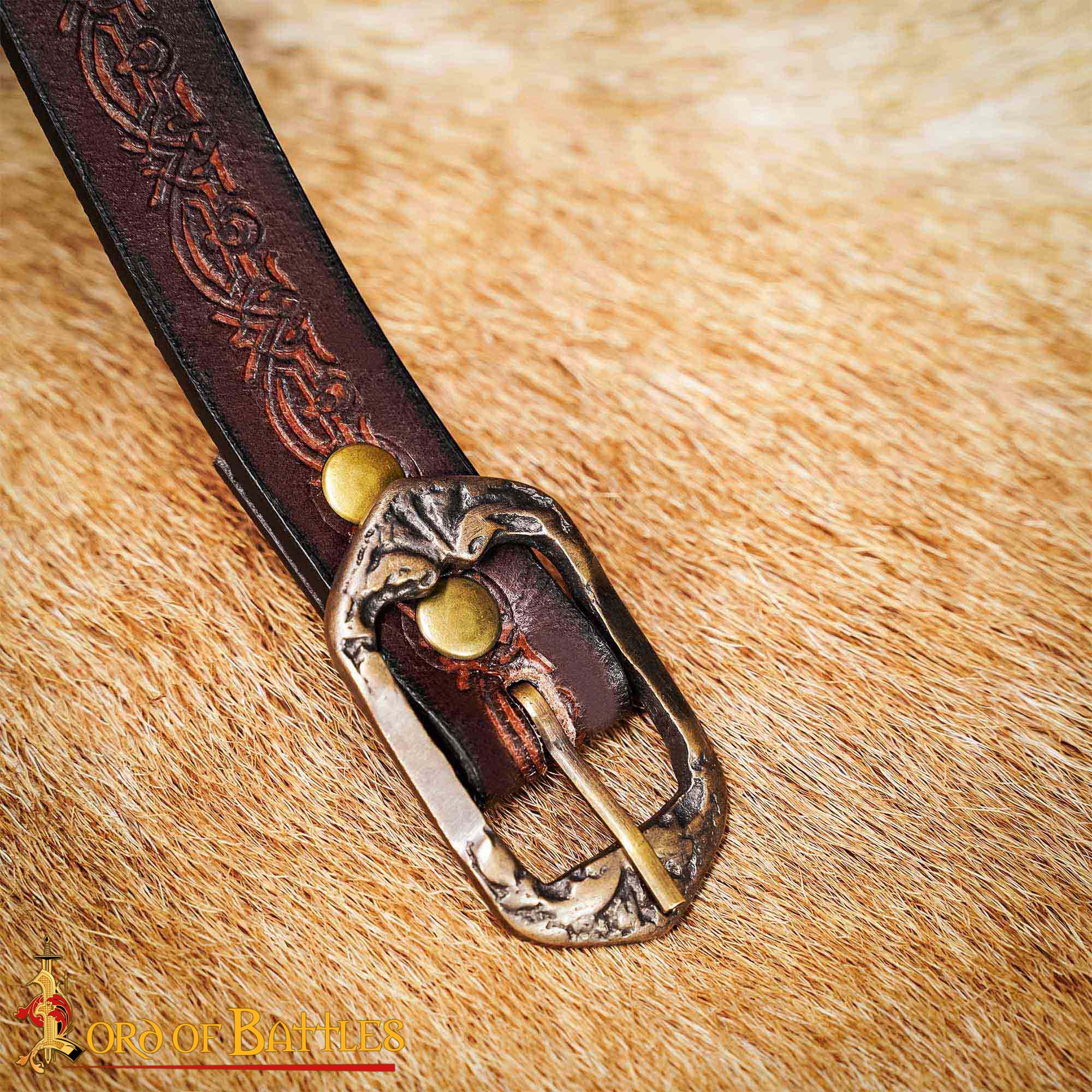 Cinturón de cuero repujado fino con hebilla grabada de latón - imagen 12