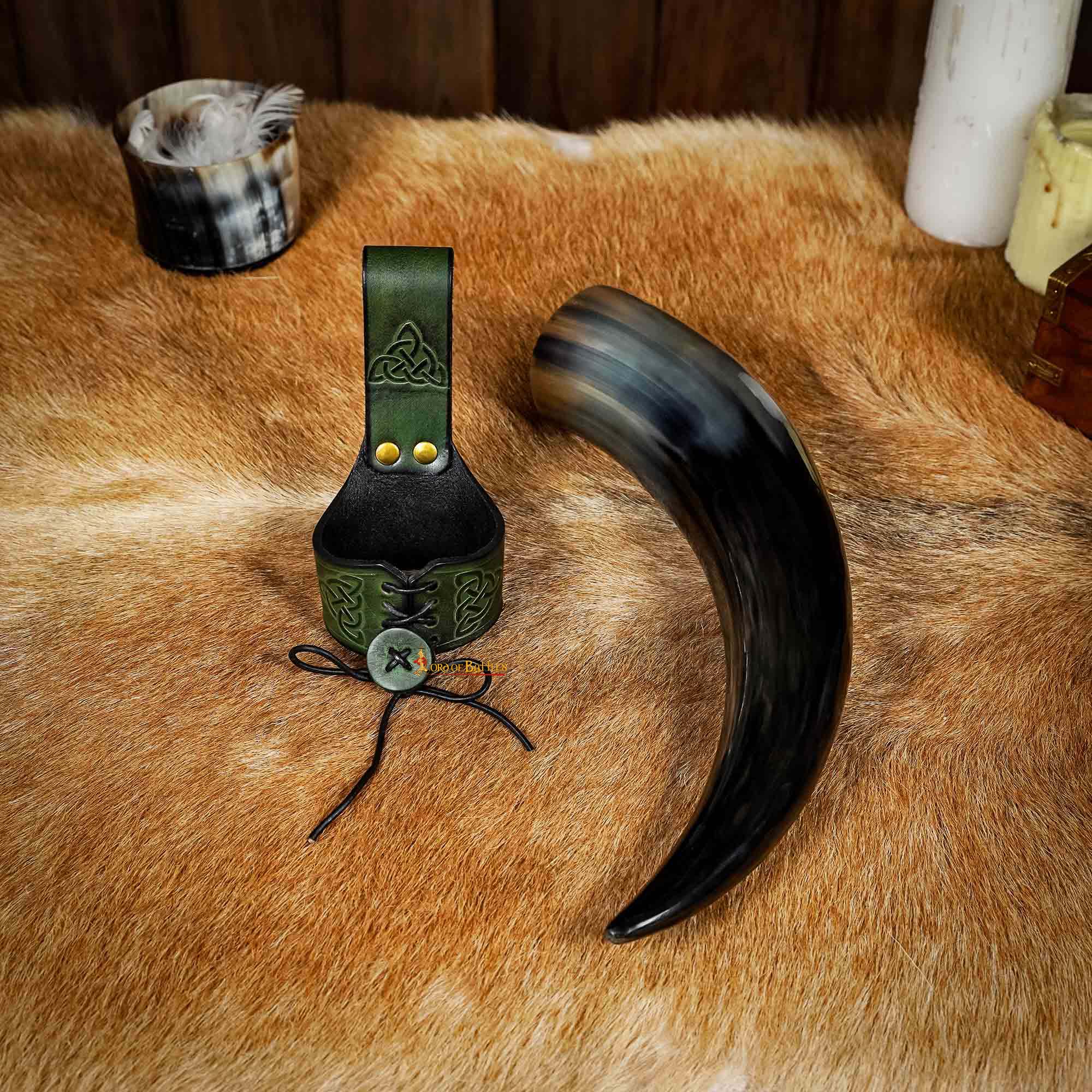 Cuerno de beber vikingo con funda de cuero y porta cinturón con nudo celta - imagen 16