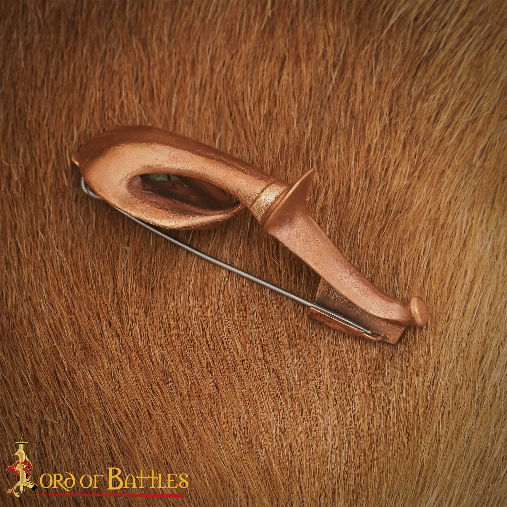 Fíbula romana siglo IV — botón bulboso en bronce fundido - imagen 10
