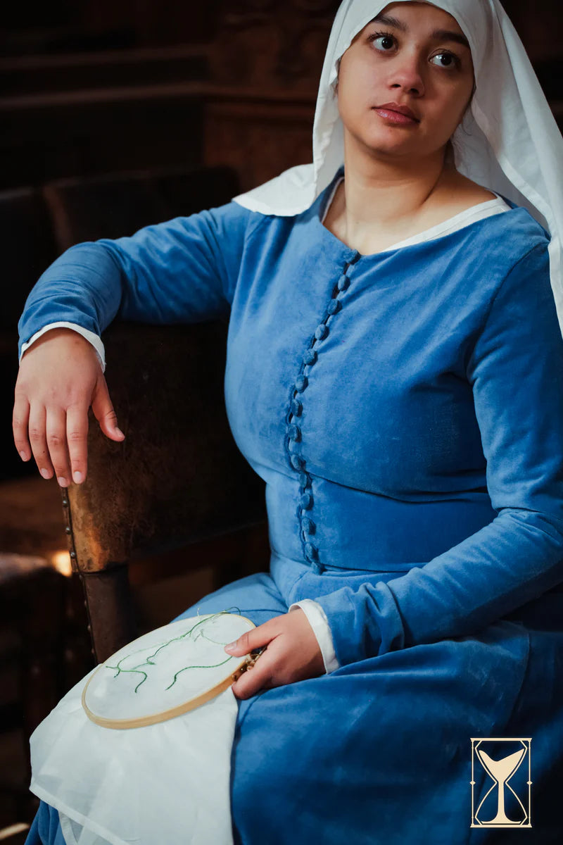 Imagen única de: Vestido Medieval de Terciopelo Cotehardie Colette