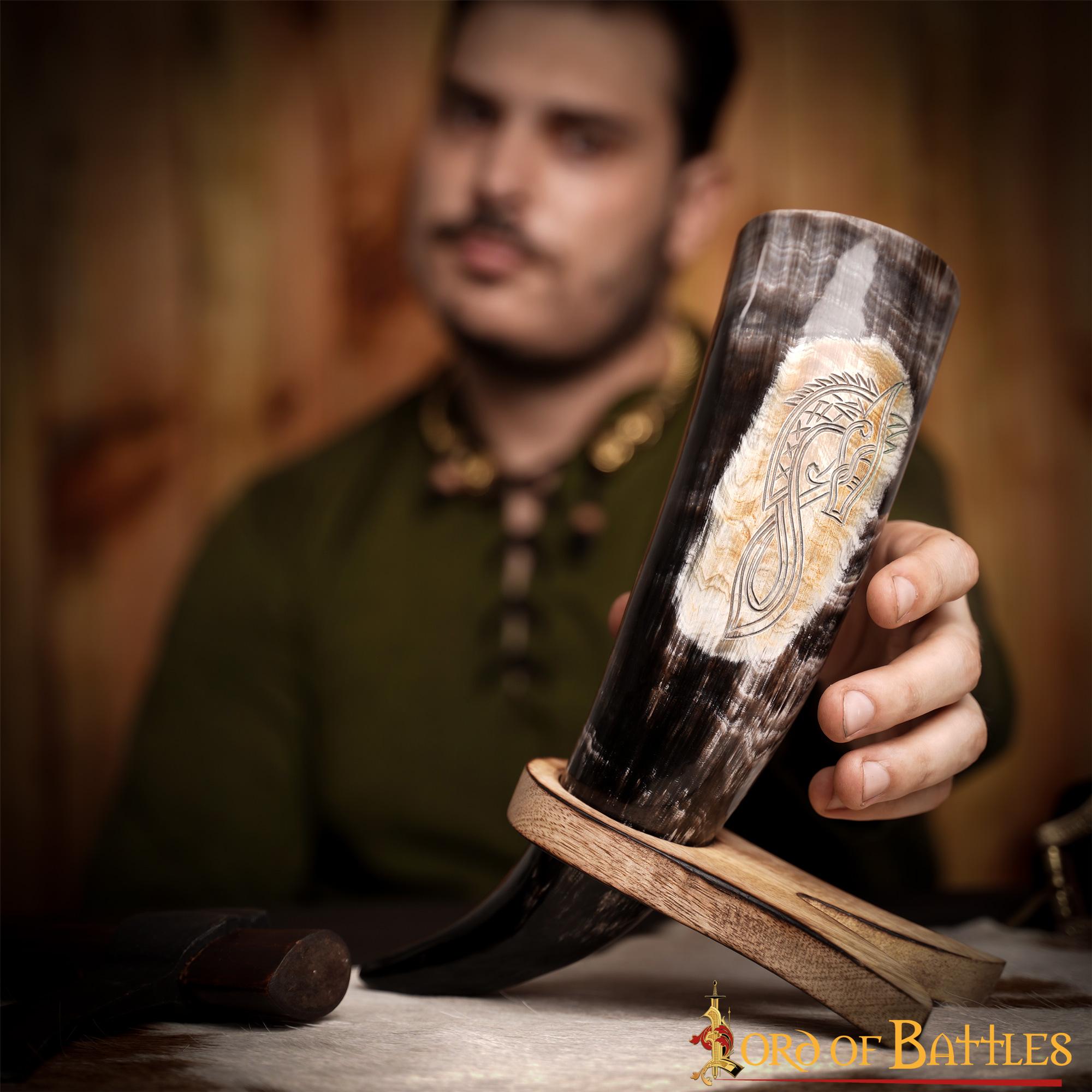 Cuerno de beber Sea Horse — 400–500 ml, artesanal de cuerno de buey auténtico - imagen 7