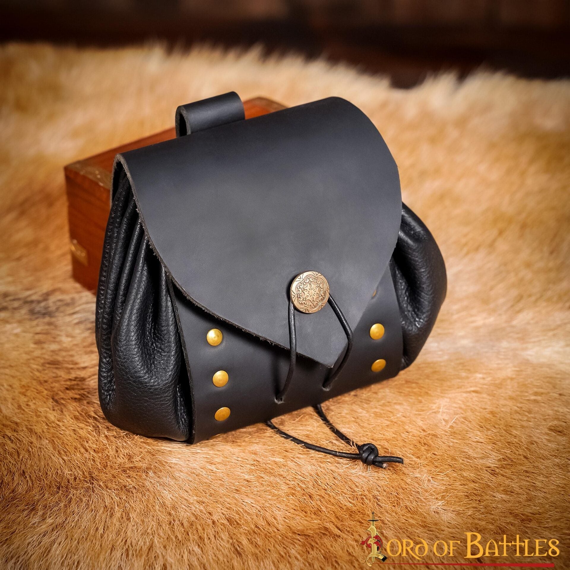 Bolsa de cinturón medieval en piel con botón de latón - imagen 11