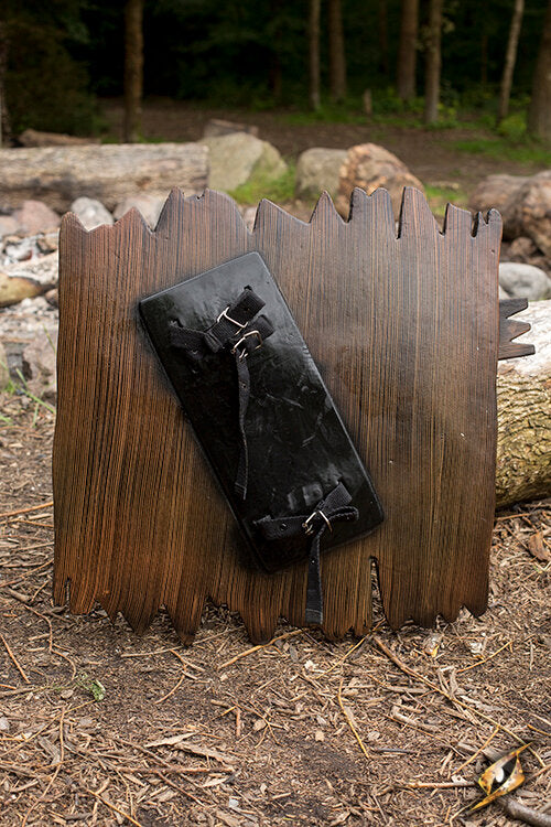 Imagen única de: Escudo Orco Waanaz - Madera - 60X66 Cm