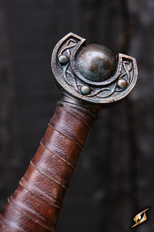Imagen única de: Espada De Hoja Celta Desgastada Por La Batalla