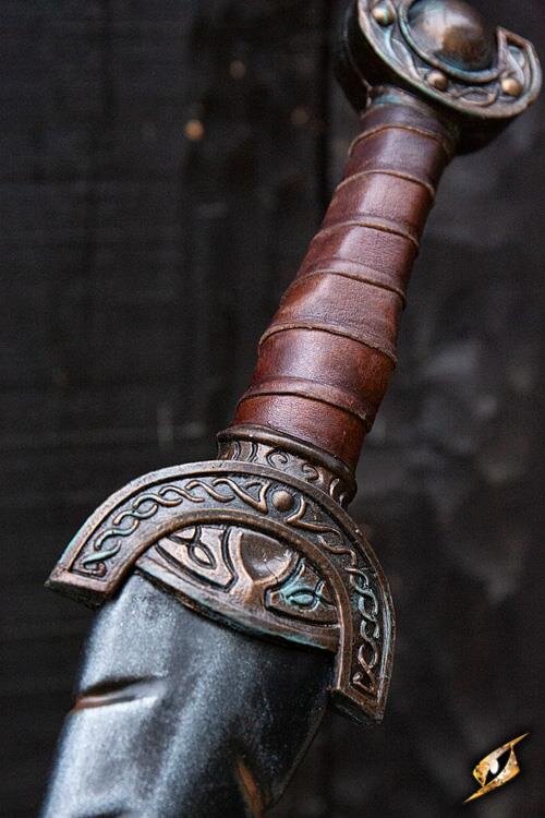 Imagen única de: Espada De Hoja Celta Desgastada Por La Batalla