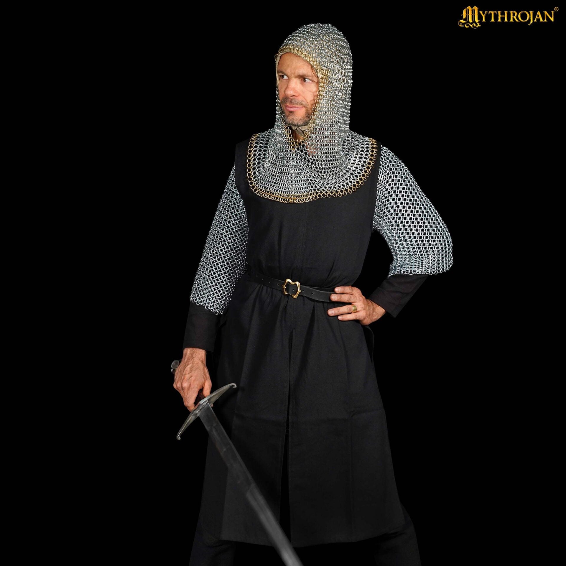 Imagen única de: Cofia Medieval de Cota de Malla - Acero Dulce con Remates de Latón Macizo | Capucha Cincada para Sca, Larp