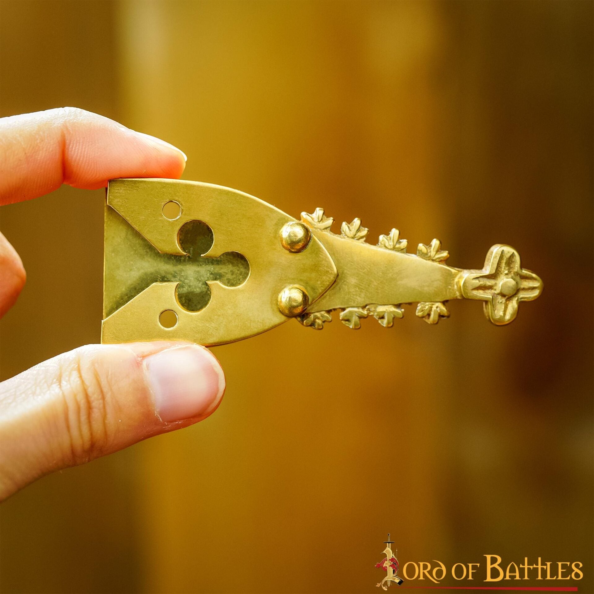 Chape de Cinturón de Latón Renacentista con Motivo Trébol - Guarnición Medieval para Cinturón - Imagen 12