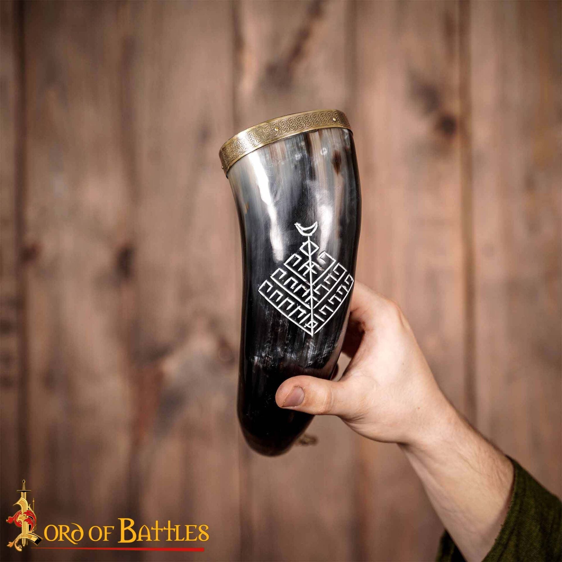 Cuerno vikingo de buey 300–400 ml con Yggdrasil grabado - imagen 8
