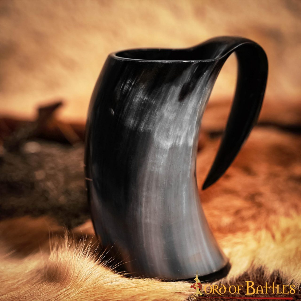 Cuerno vikingo para beber con mano tallada y diseño Valknut - imagen 6