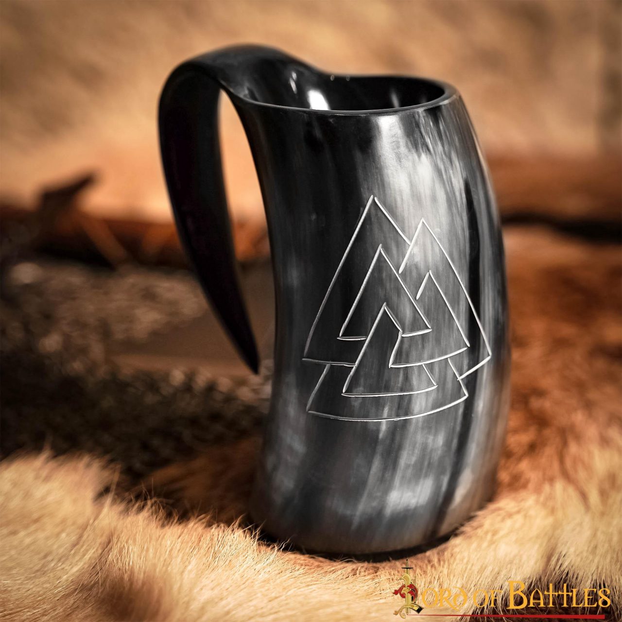 Cuerno vikingo para beber con mano tallada y diseño Valknut - imagen 5