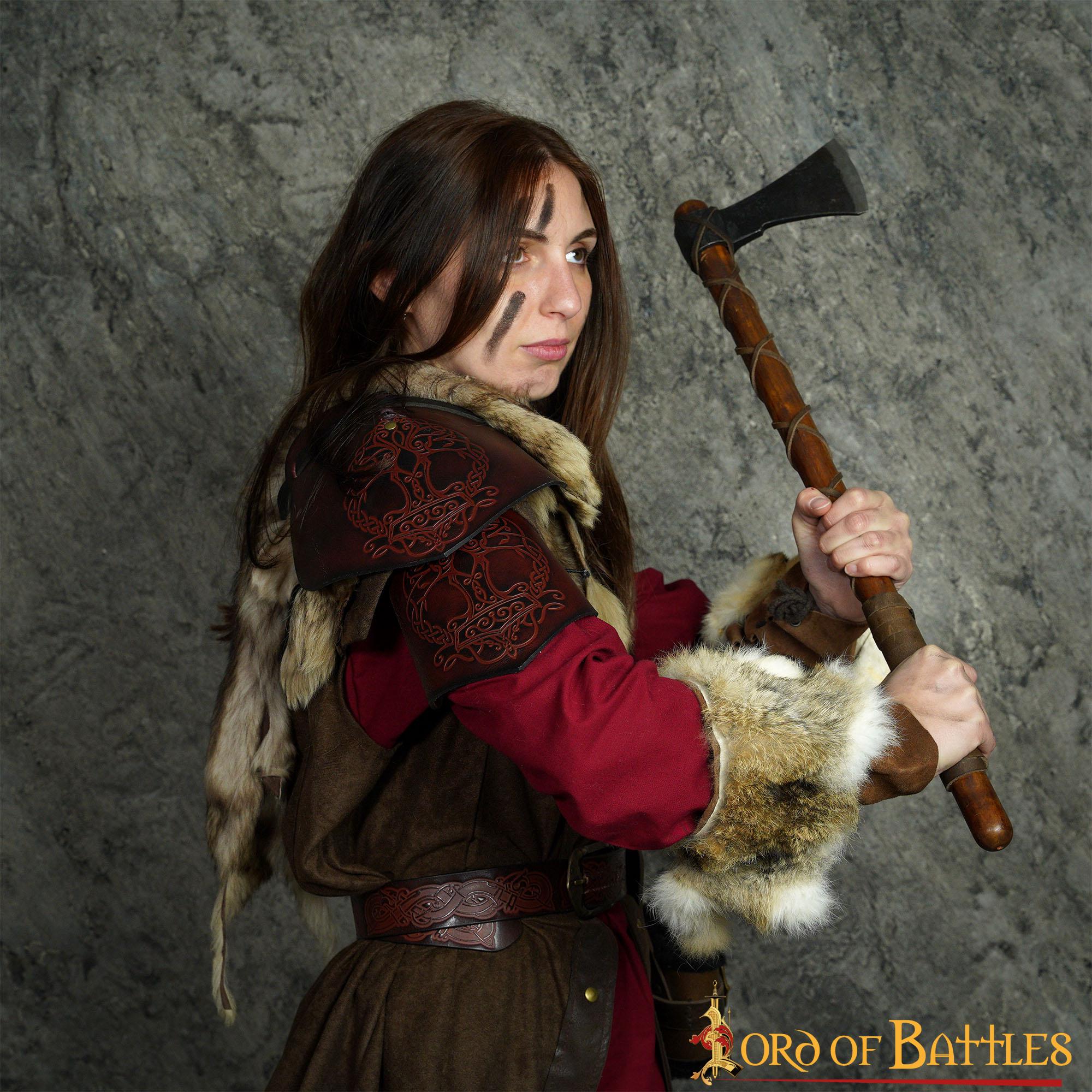 Hombrera vikinga de cuero con motivo Yggdrasil y Mjolnir - imagen 9