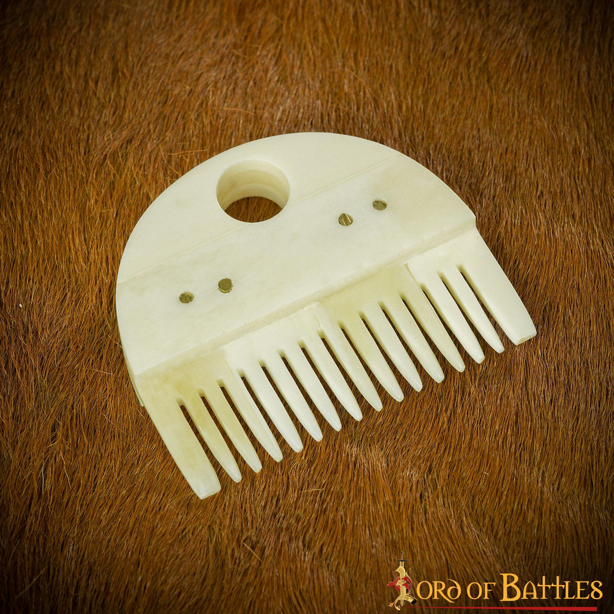 Imagen única de: Peine de barba medieval germánico en hueso - hecho a mano