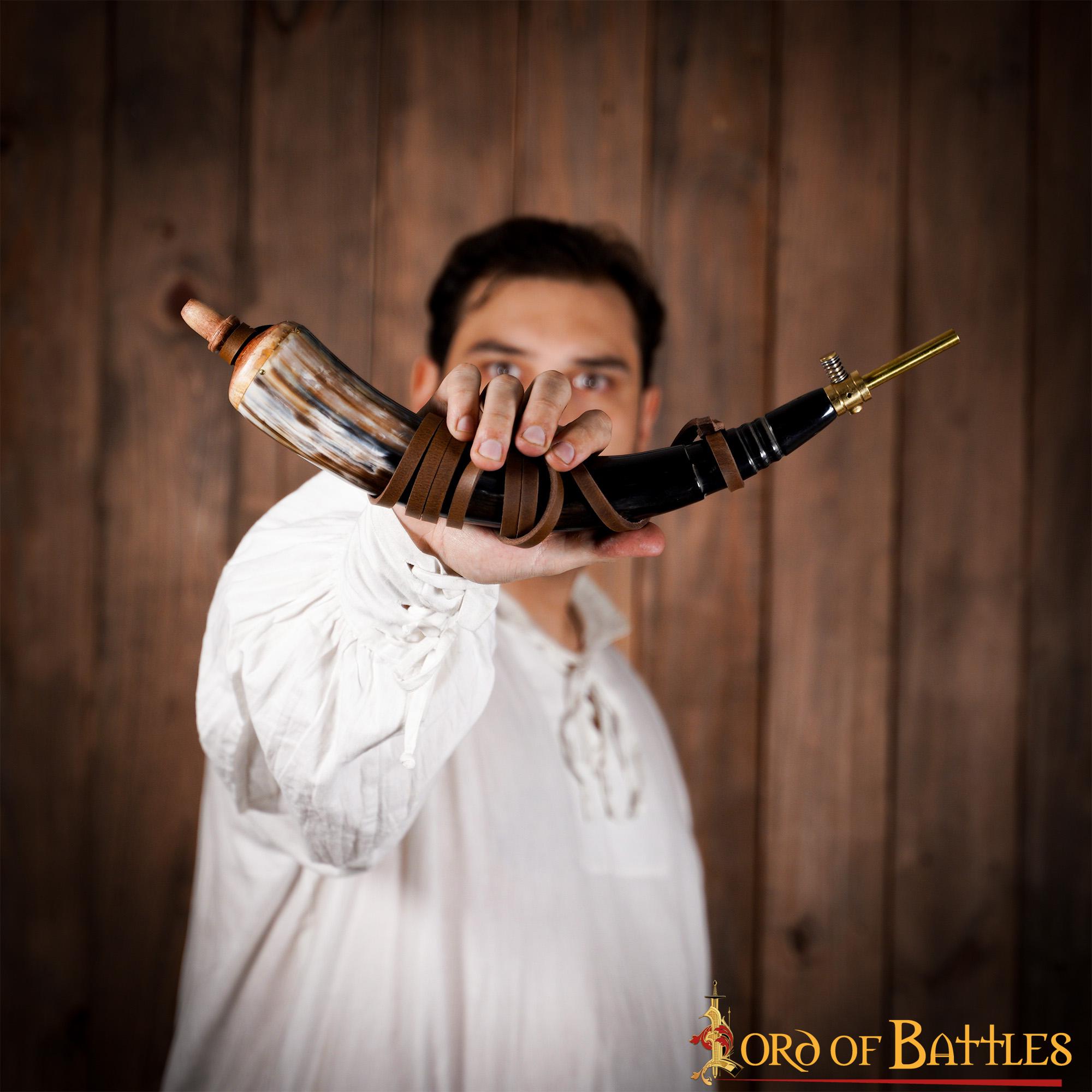 Imagen única de: Cuerno de pólvora vikingo medieval, auténtico y funcional - Con Defecto