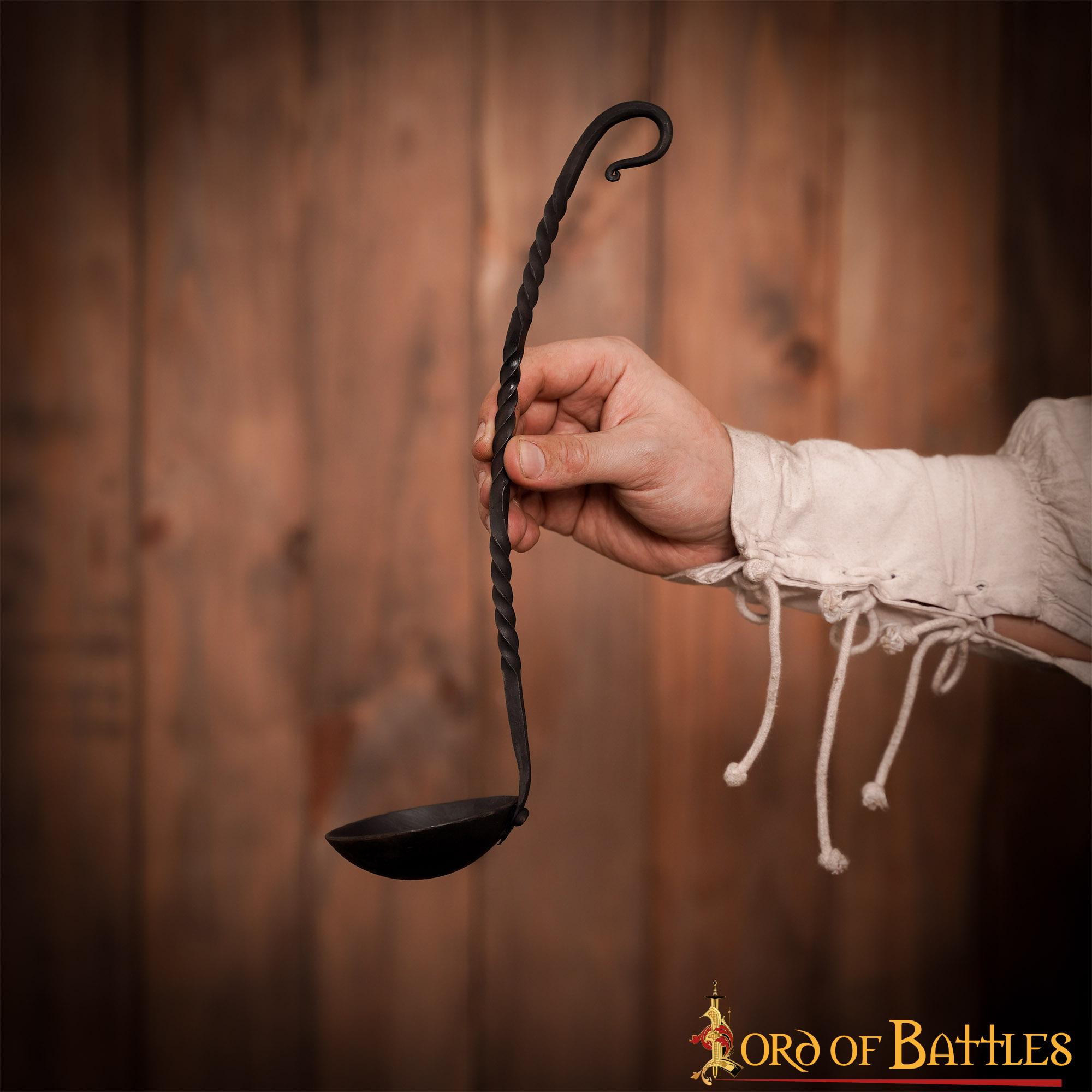 Imagen única de: Cazo de Hierro Medieval Vikingo Forjado a Mano Equipo de Campamento Funcional
