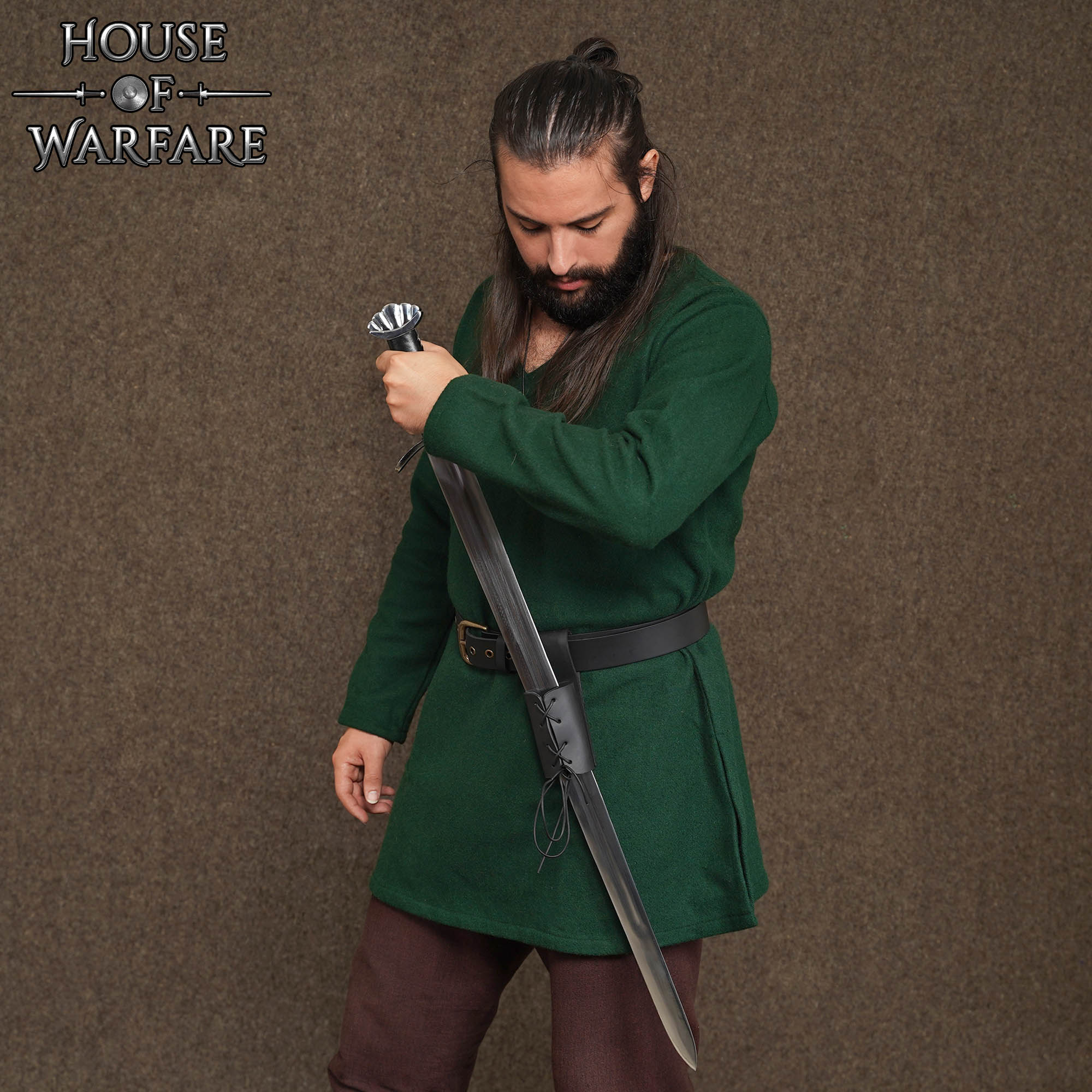 Portaespada medieval de cuero negro - imagen 5