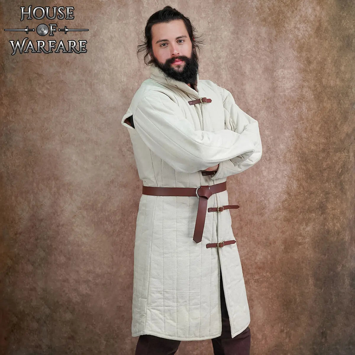 Gambesón medieval acolchado de lona con hebillas - imagen 4