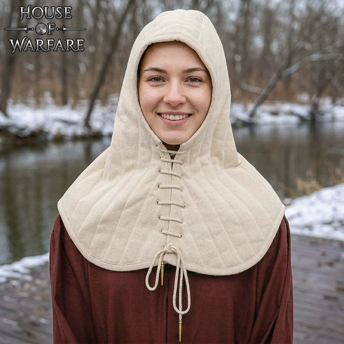 Capucha acolchada medieval con cuello y cordones - imagen 6