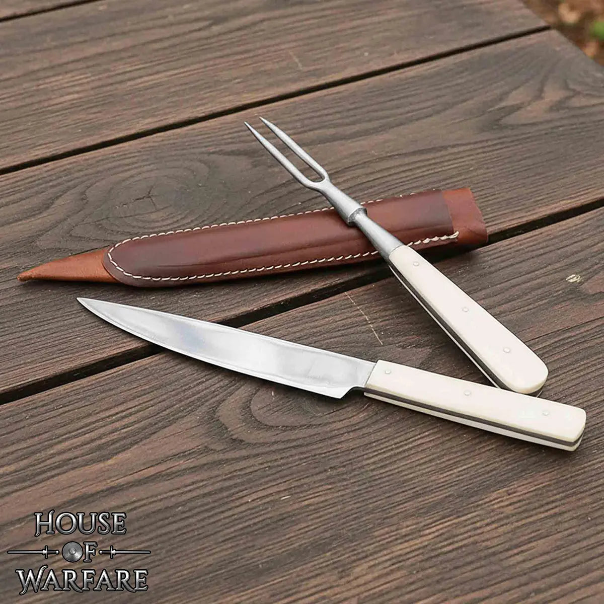 Cuchillo y tenedor medieval con mango de hueso - imagen 6