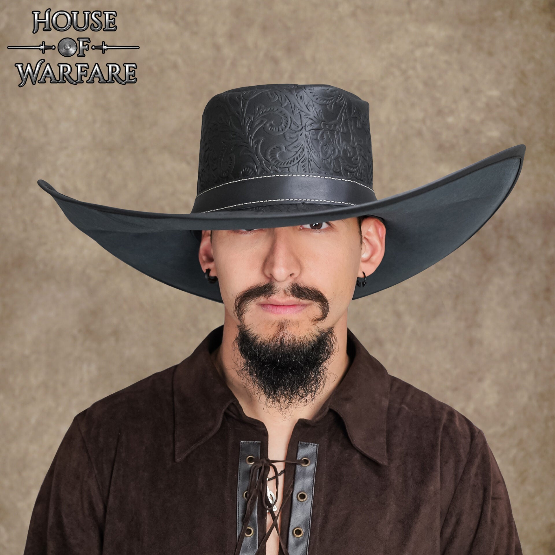 Sombrero Alatriste de cuero — Ala ancha para LARP, teatro y recreación - Embossed Black - L